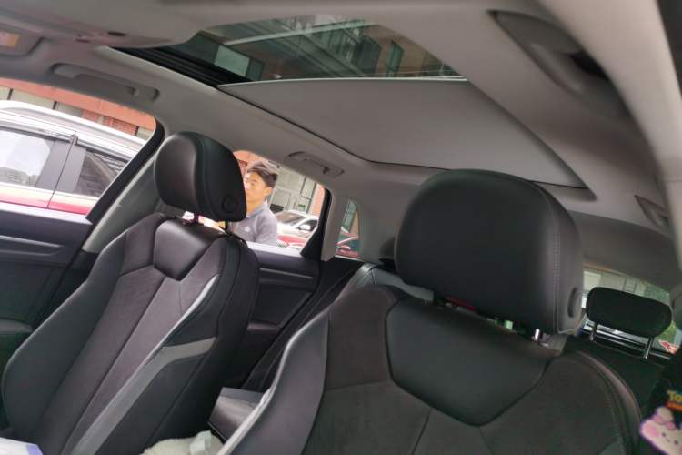 Used Audi Q3 2022 35 TFSI Fashion Dynamic Model Headliner
