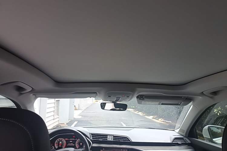 Used Audi Q3 2022 35 TFSI Fashion Dynamic Model Headliner