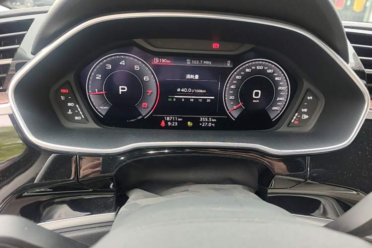 Used Audi Q3 2022 35 TFSI Fashionable and Elegant Model Instrument Cluster