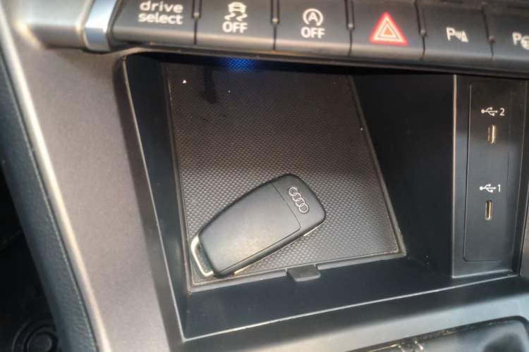 Used Audi Q3 2022 40 TFSI Fashion Dynamic Model Interior 1