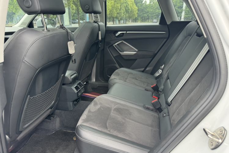 Used Audi Q3 2022 40 TFSI Fashion Dynamic Model Interior 1
