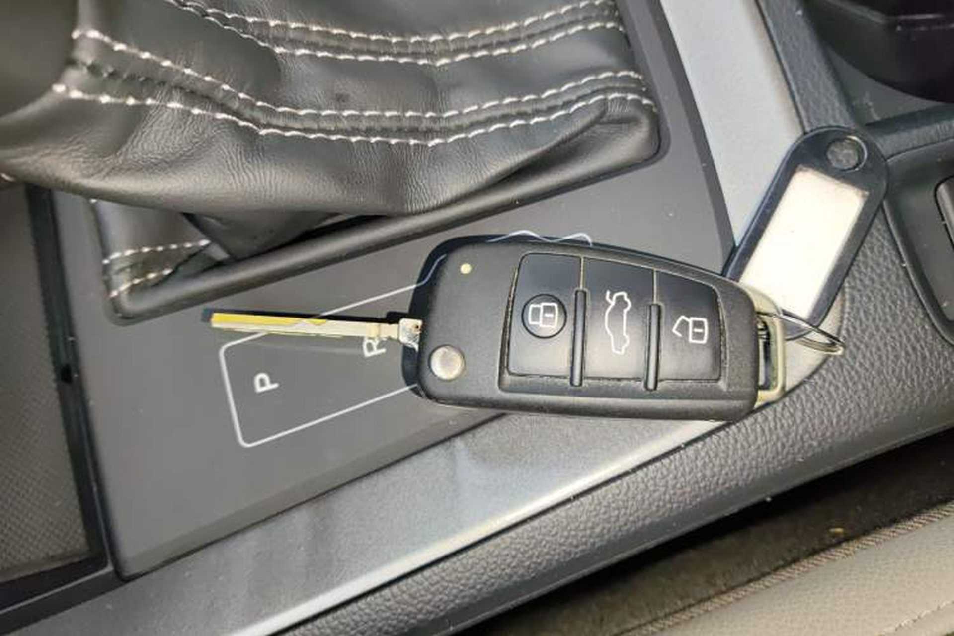 Used Audi Q3 2022 40 TFSI Fashion Dynamic Model Interior 1