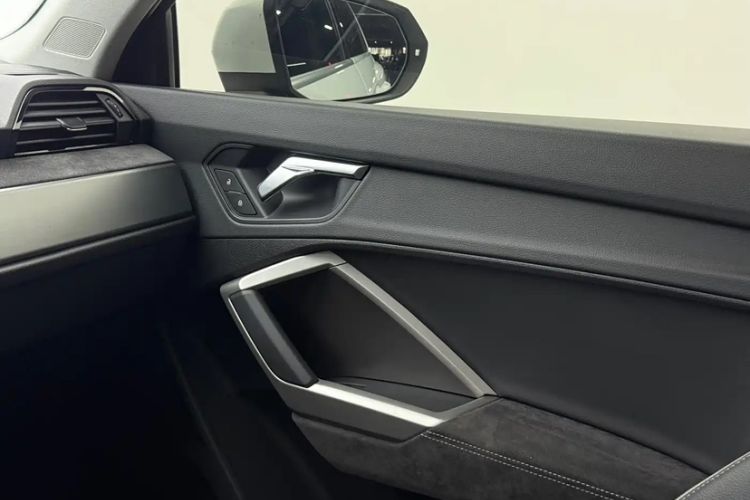 Used Audi Q3 2022 35 TFSI Fashion Dynamic Model Interior 11