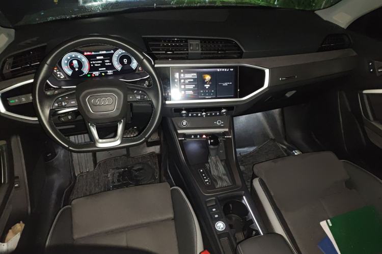 Used Audi Q3 2022 35 TFSI Fashion Dynamic Model Interior 2