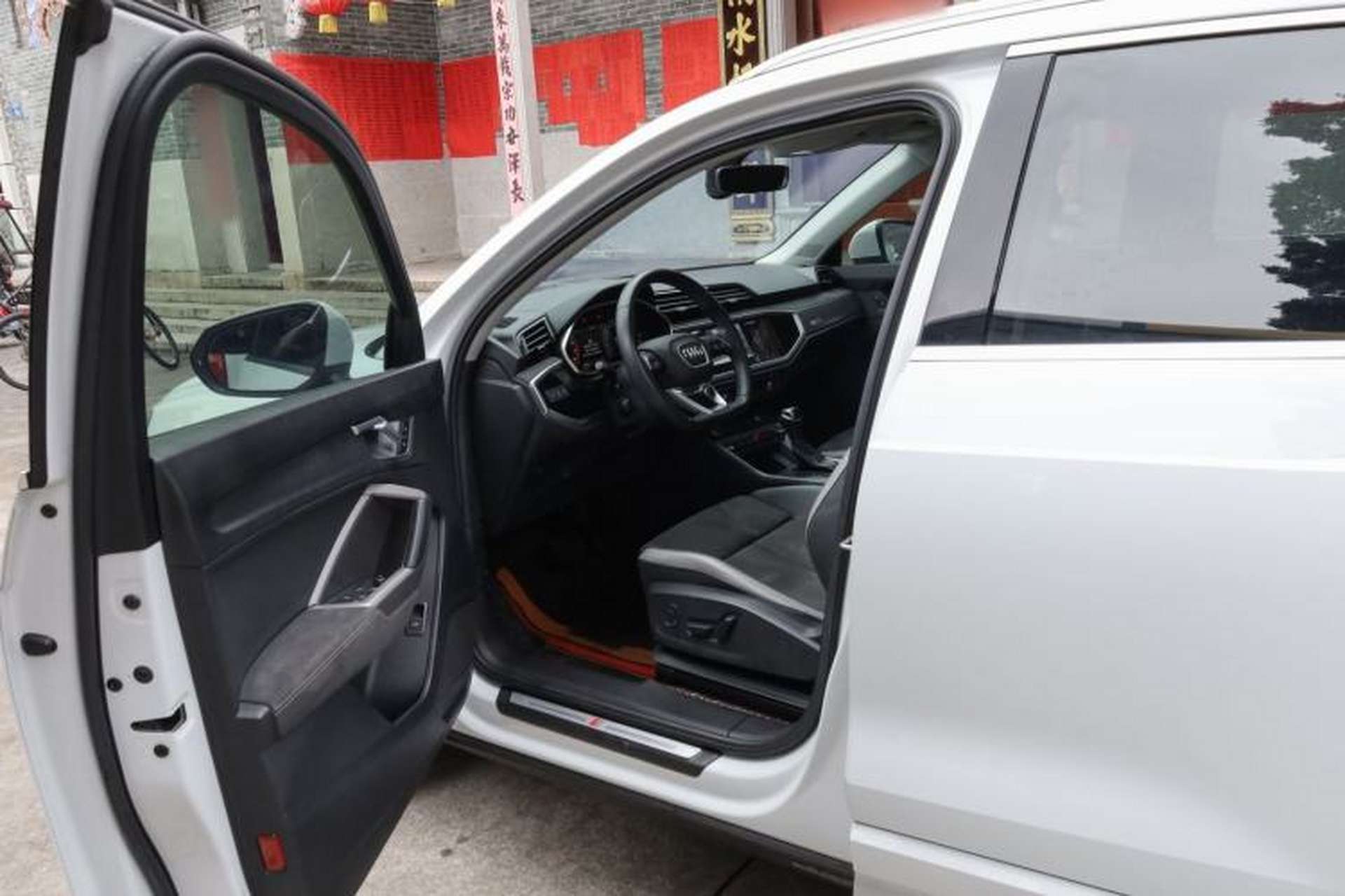 Used Audi Q3 2022 35 TFSI Fashion Dynamic Model Interior 2