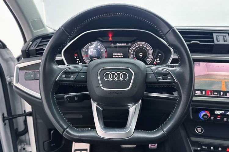Used Audi Q3 2022 40 TFSI Fashion Dynamic Model Interior 3
