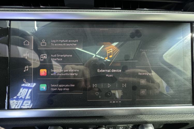 Used Audi Q3 2022 35 TFSI Progressive Dynamic Edition Interior 3