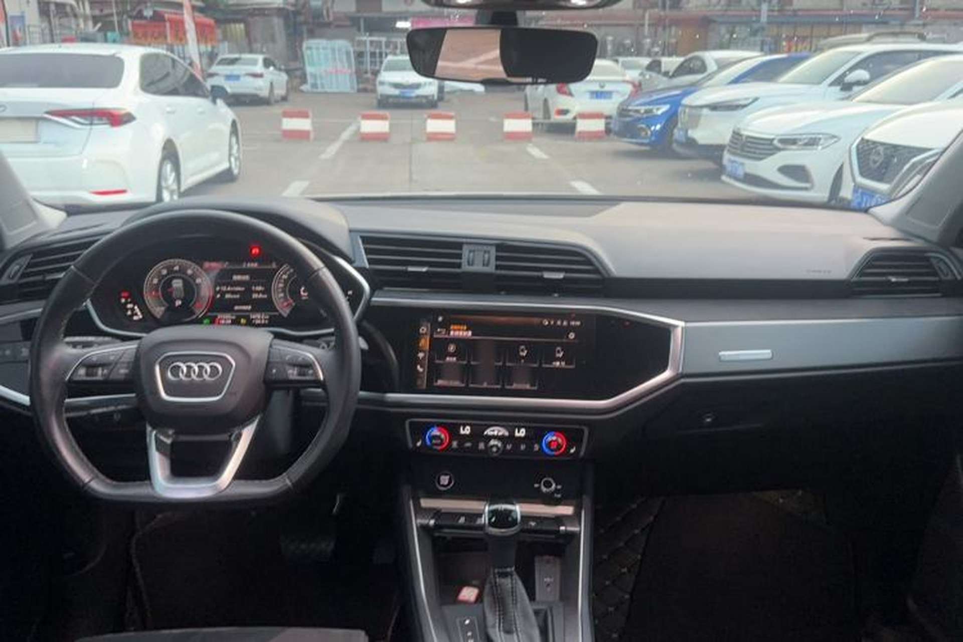 Used Audi Q3 2022 35 TFSI Fashion Dynamic Model Interior 3
