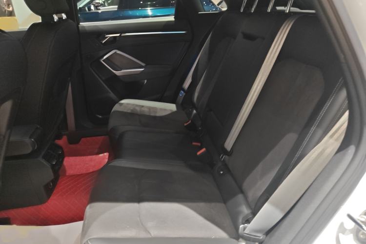 Used Audi Q3 2022 45 TFSI quattro Fashion Dynamic Model Interior 4