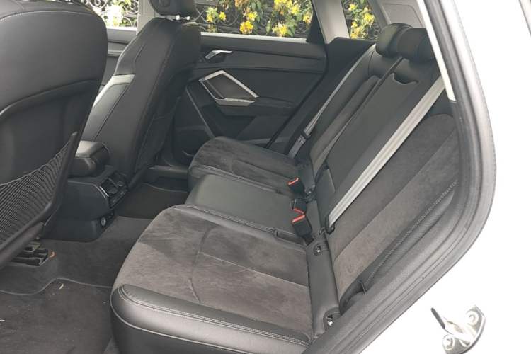 Used Audi Q3 2022 35 TFSI Fashion Dynamic Model Interior 4