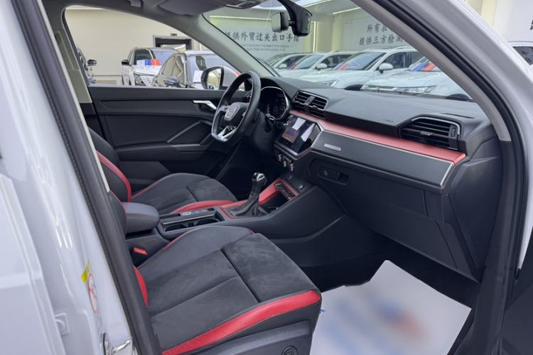 Used Audi Q3 2022 35 TFSI Fashion Dynamic Model Interior 4