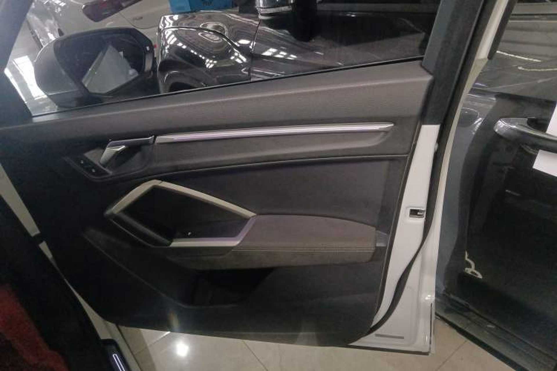 Used Audi Q3 2022 40 TFSI Fashion Dynamic Model Interior 5