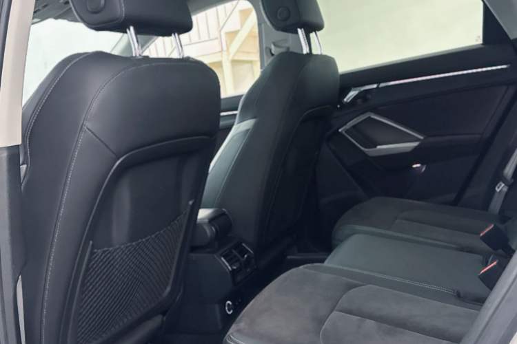 Used Audi Q3 2022 40 TFSI Fashion Dynamic Model Interior 6