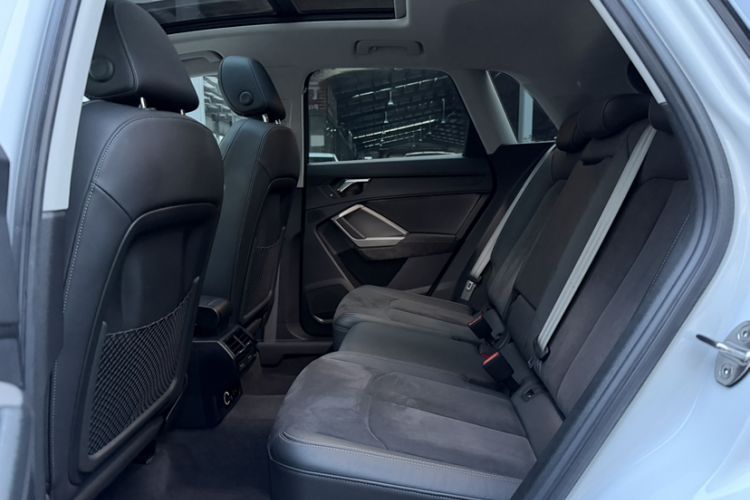 Used Audi Q3 2022 35 TFSI Fashion Dynamic Model Interior 6