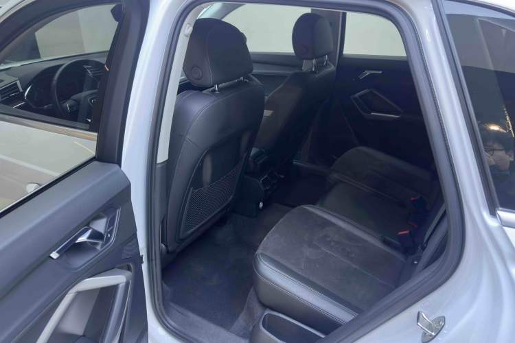 Used Audi Q3 2022 35 TFSI Fashion Dynamic Model Interior 7