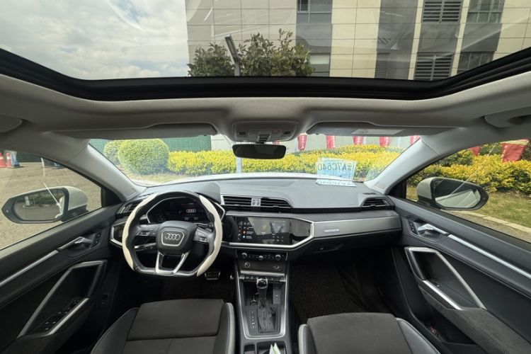 Used Audi Q3 2022 40 TFSI Fashion Dynamic Model Interior 7