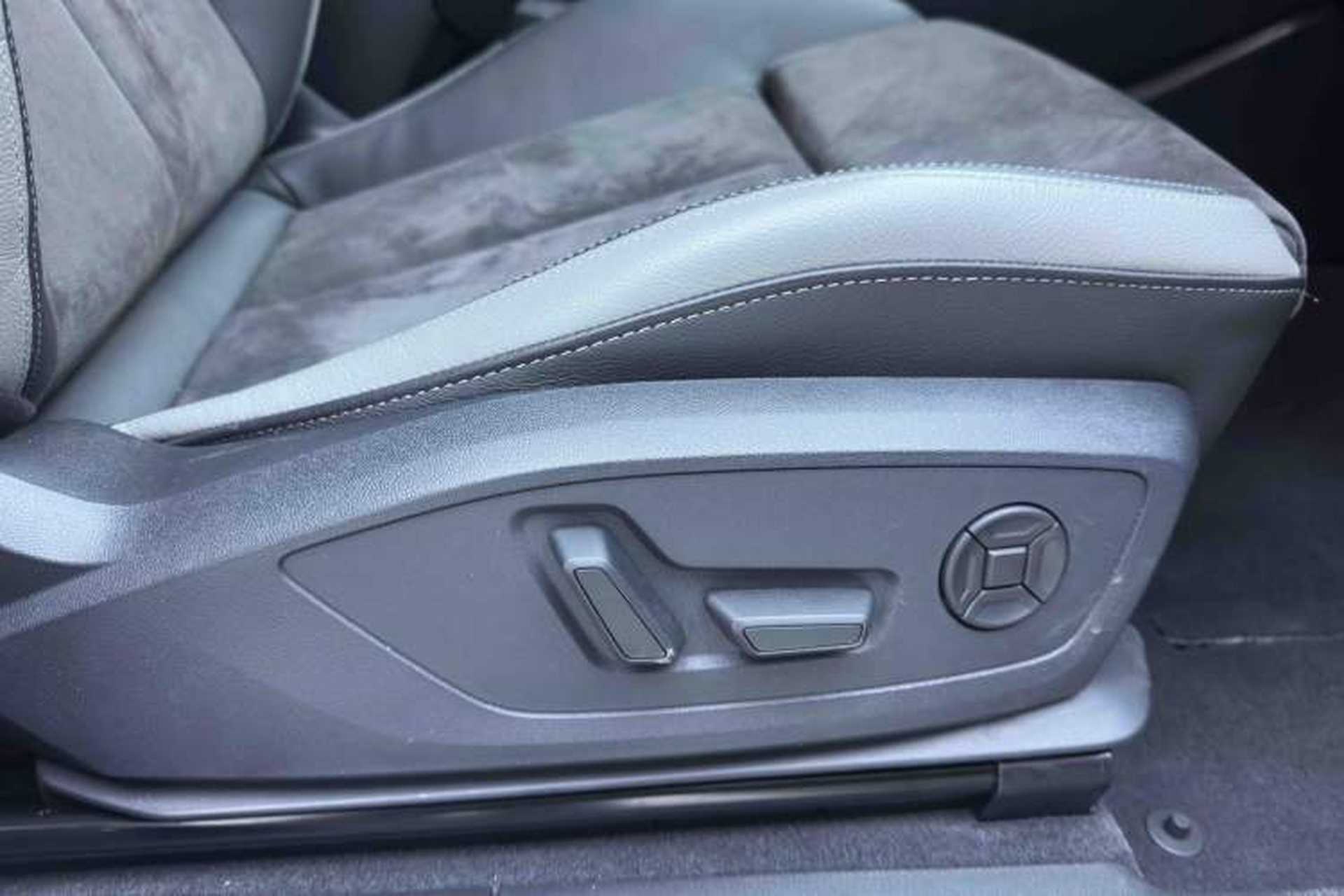 Used Audi Q3 2022 35 TFSI Fashion Dynamic Model Interior 9