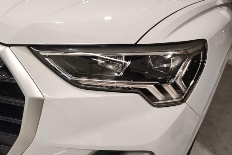 Used Audi Q3 2022 35 TFSI Progressive Dynamic Edition Left Front Headlight