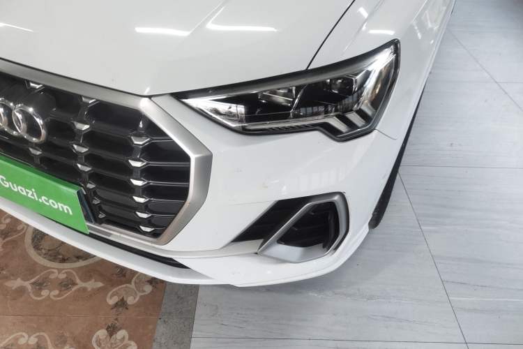 Used Audi Q3 2022 35 TFSI Fashion Dynamic Model Left Front Headlight