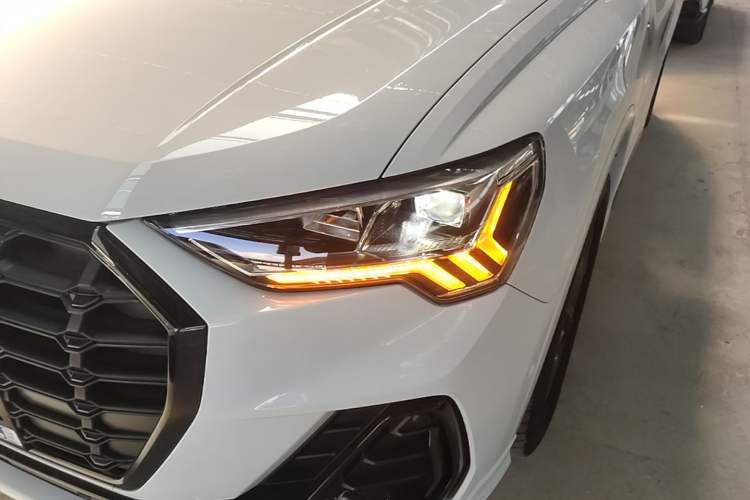 Used Audi Q3 2022 35 TFSI Fashion Dynamic Model Left Front Headlight