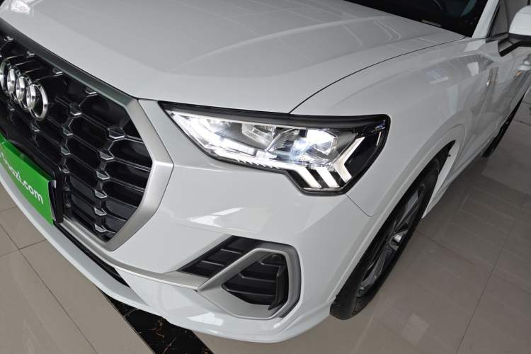 Used Audi Q3 2022 35 TFSI Progressive Dynamic Edition Left Front Headlight