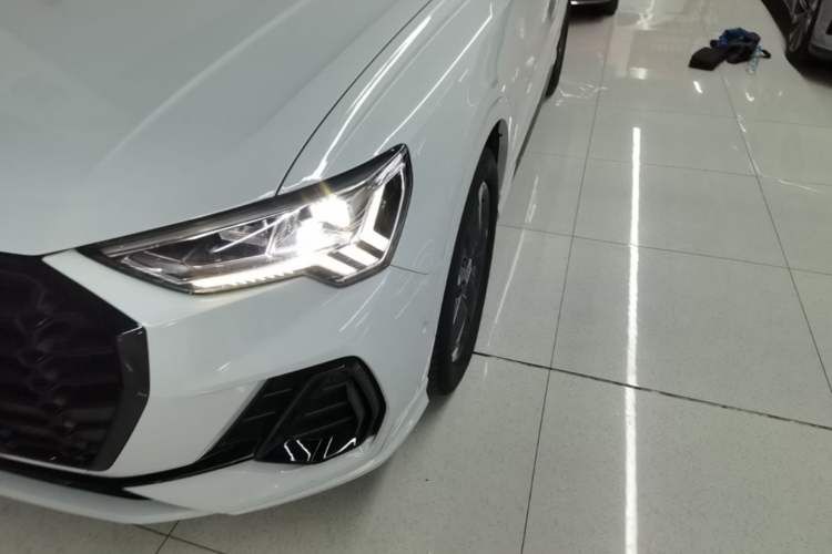 Used Audi Q3 2022 35 TFSI Fashion Dynamic Model Left Front Headlight