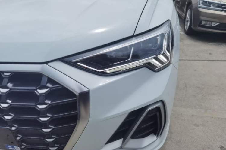 Used Audi Q3 2022 35 TFSI Fashion Dynamic Model Left Front Headlight