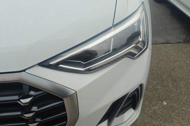 Used Audi Q3 2022 35 TFSI Progressive Dynamic Edition Left Front Headlight