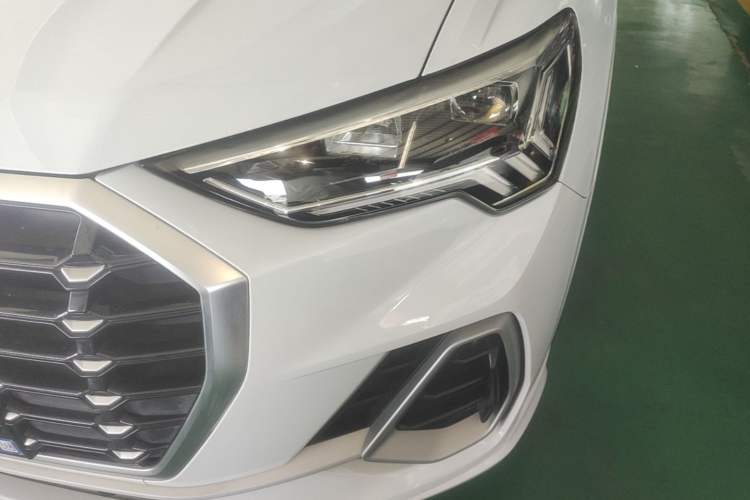Used Audi Q3 2022 35 TFSI Progressive Dynamic Edition Left Front Headlight