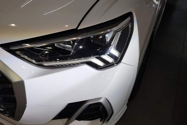 Used Audi Q3 2022 35 TFSI Progressive Dynamic Edition Left Front Headlight