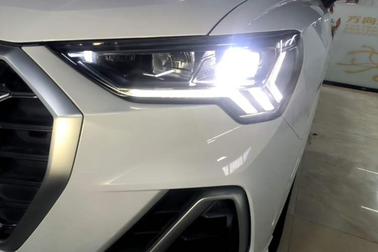 Used Audi Q3 2022 40 TFSI Fashion Dynamic Model Left Front Headlight
