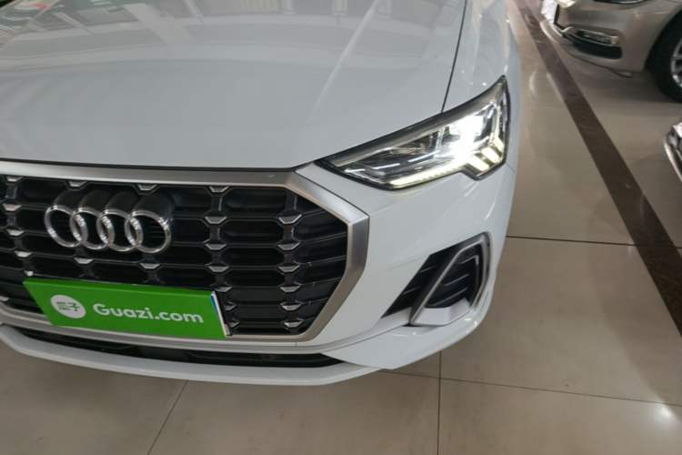 Used Audi Q3 2022 35 TFSI Fashion Dynamic Model Left Front Headlight