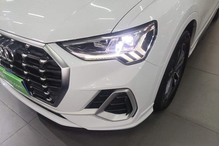 Used Audi Q3 2022 35 TFSI Progressive Dynamic Edition Left Front Headlight