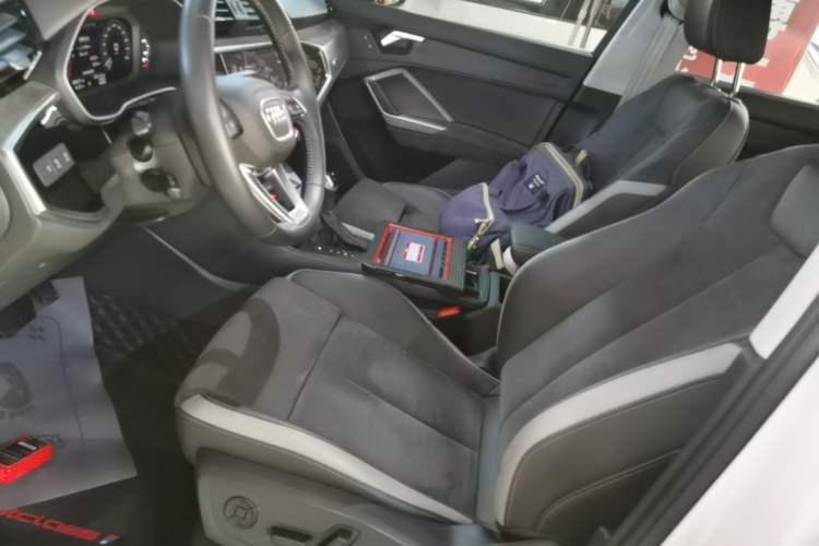 Used Audi Q3 2022 35 TFSI Progressive Dynamic Edition Left Front Seat