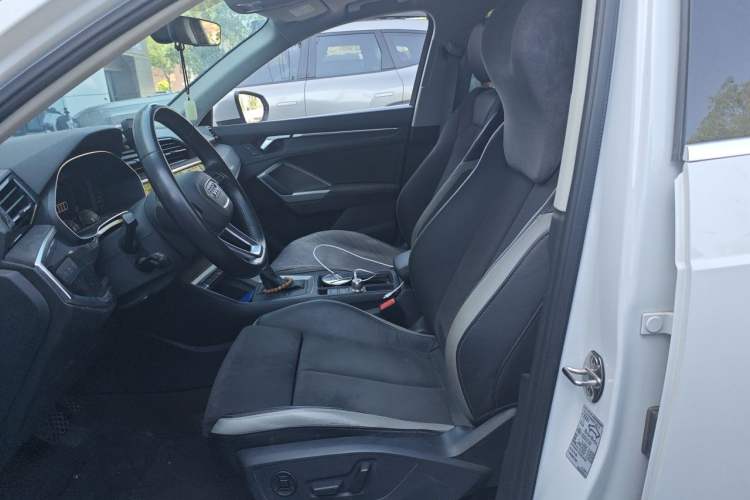Used Audi Q3 2022 35 TFSI Progressive Dynamic Edition Left Front Seat