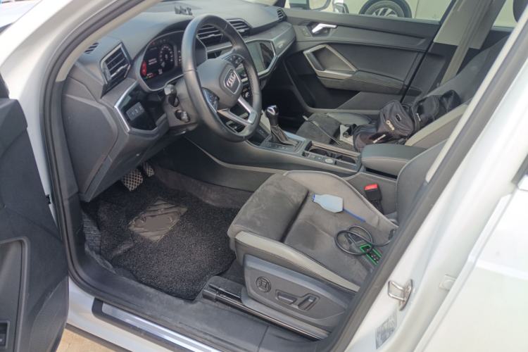 Used Audi Q3 2022 35 TFSI Progressive Dynamic Edition Left Front Seat