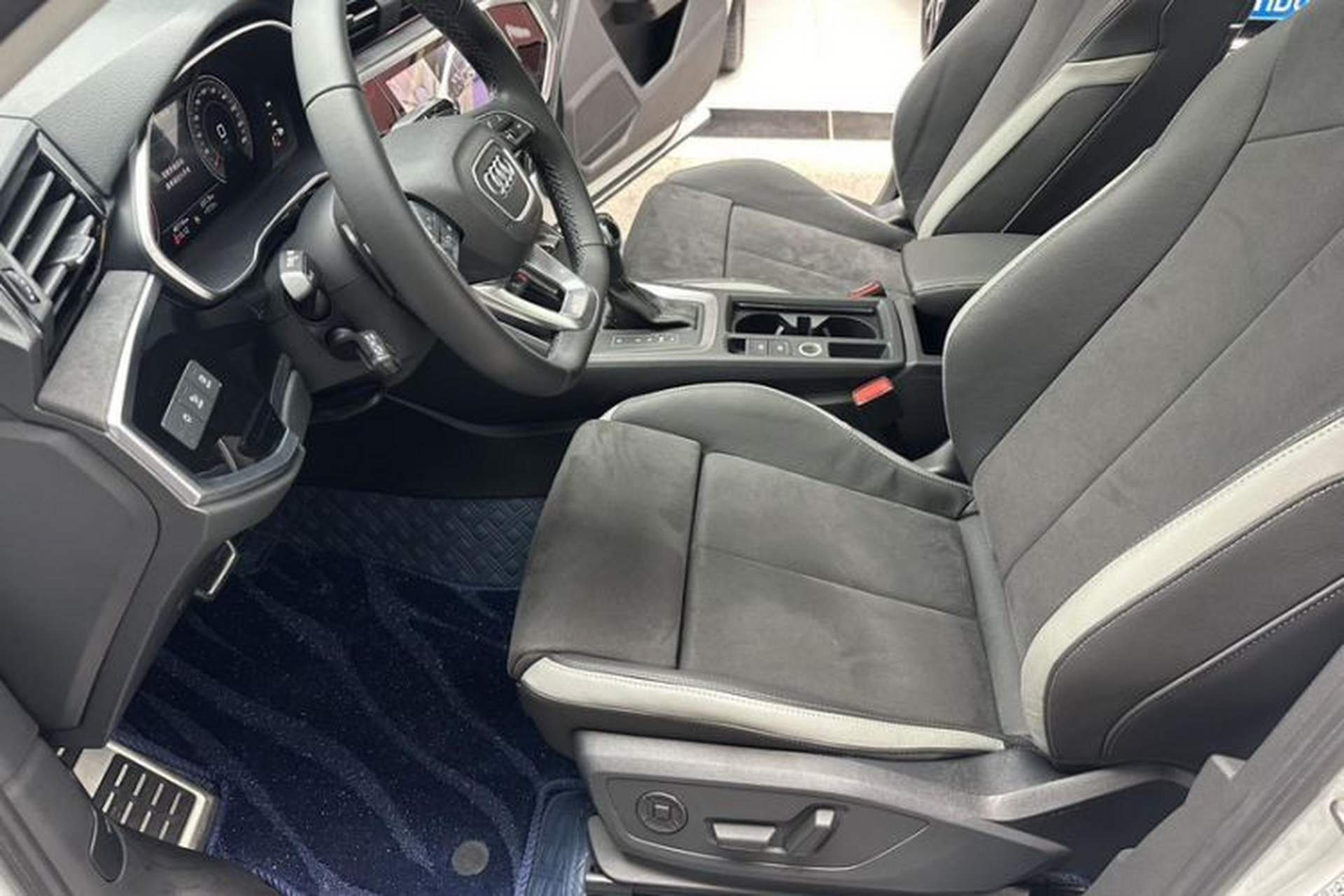 Used Audi Q3 2022 40 TFSI Fashion Dynamic Model Left Front Seat