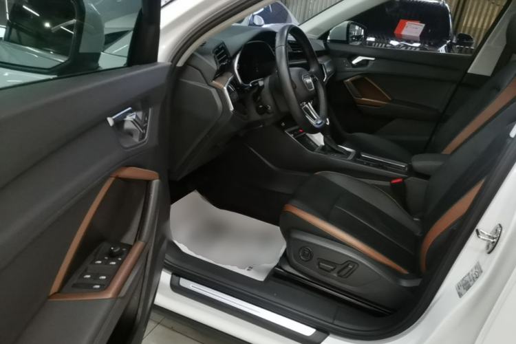 Used Audi Q3 2022 35 TFSI Fashionable and Elegant Model Left Front Seat
