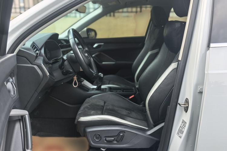 Used Audi Q3 2022 35 TFSI Progressive Dynamic Edition Left Front Seat