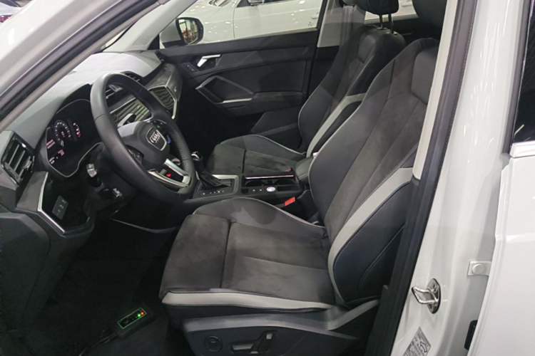 Used Audi Q3 2022 35 TFSI Progressive Dynamic Edition Left Front Seat