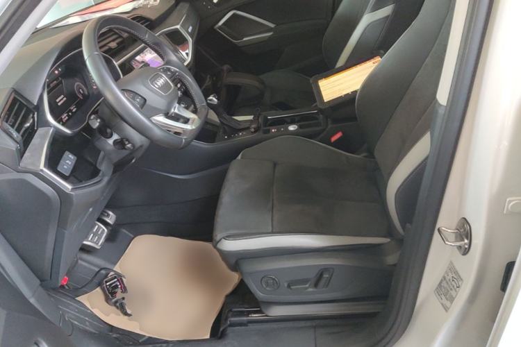 Used Audi Q3 2022 40 TFSI Fashion Dynamic Model Left Front Seat