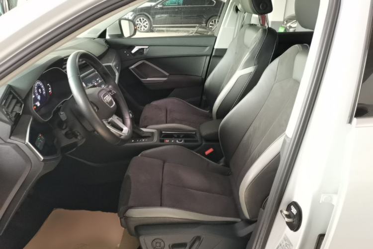 Used Audi Q3 2022 35 TFSI Progressive Dynamic Edition Left Front Seat