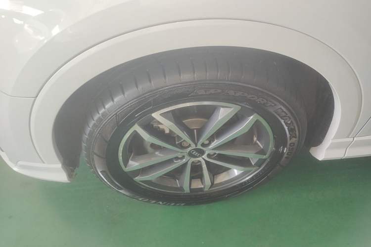 Used Audi Q3 2022 35 TFSI Progressive Dynamic Edition Left Front Wheel Hub