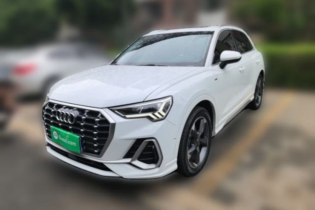 Used Audi Q3 2022 35 TFSI Fashion Dynamic Model