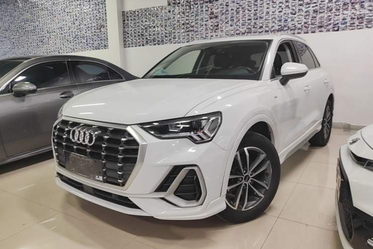 Audi Q3 2022 35 TFSI Progressive Dynamic Edition usado Guazi used car, China used car export, Used car for sale, Used cars, Cheapest cars for sale