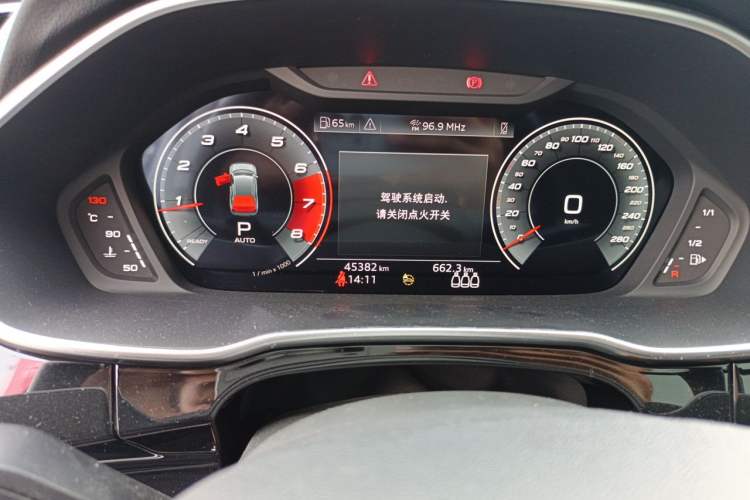 Used Audi Q3 2022 35 TFSI Fashion Dynamic Model Odometer Close Up