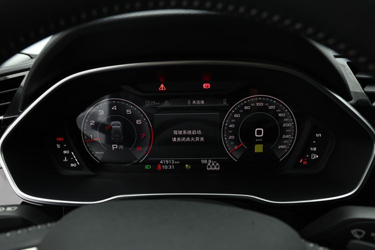 Used Audi Q3 2022 35 TFSI Fashion Dynamic Model Odometer Close Up