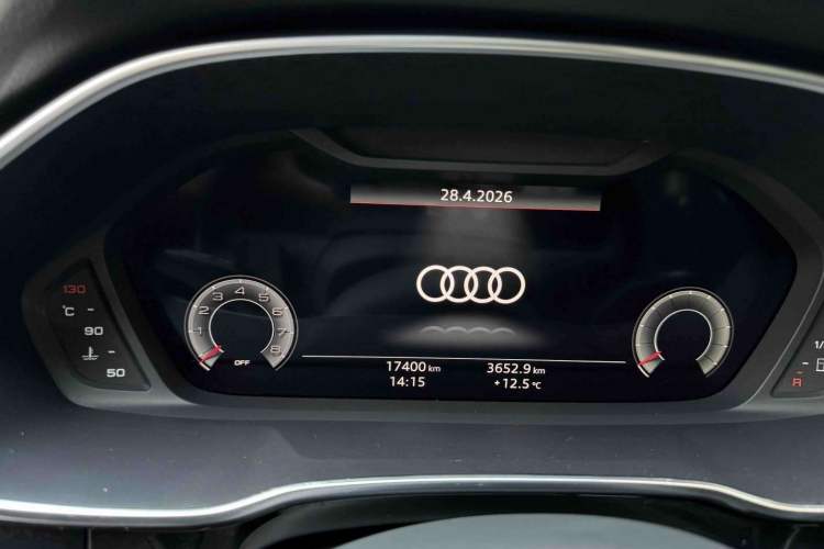 Used Audi Q3 2022 35 TFSI Fashion Dynamic Model Odometer Close Up