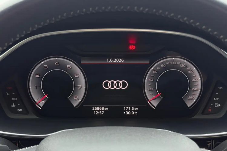 Used Audi Q3 2022 35 TFSI Fashion Dynamic Model Odometer Close Up