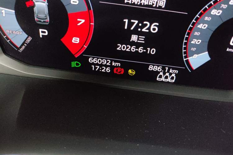 Used Audi Q3 2022 35 TFSI Fashion Dynamic Model Odometer Close Up